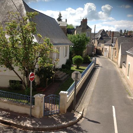 Chambre Chez L'Habitant Au Centre Ville La Fleche Bagian luar foto