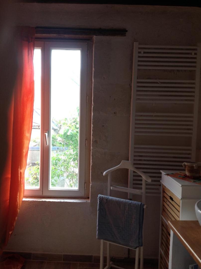Chambre Chez L'Habitant Au Centre Ville La Fleche Bagian luar foto